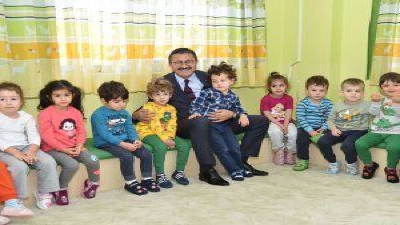 Altındağ Belediye Başkanı Veysel Tiryaki, Altındağ Belediyesi Güneşevler Kreşi’ni ziyaret etti