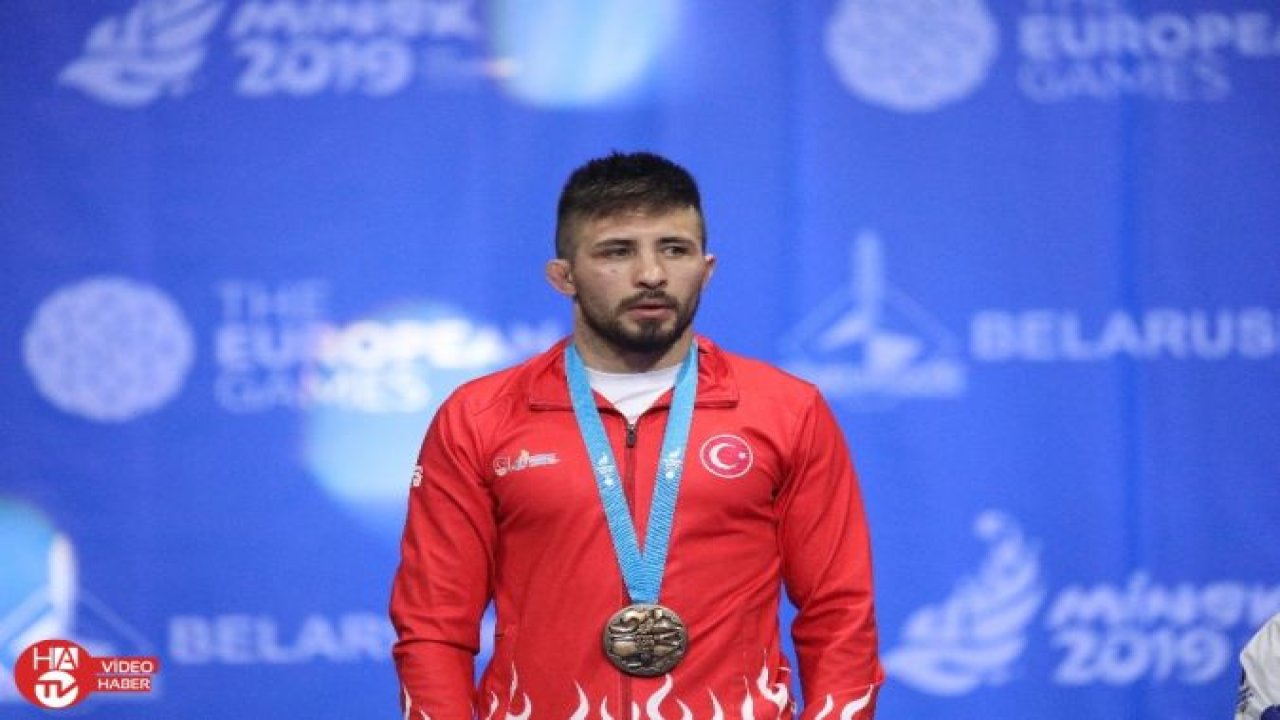 Milli güreşçi Süleyman Atlı yarı finalde