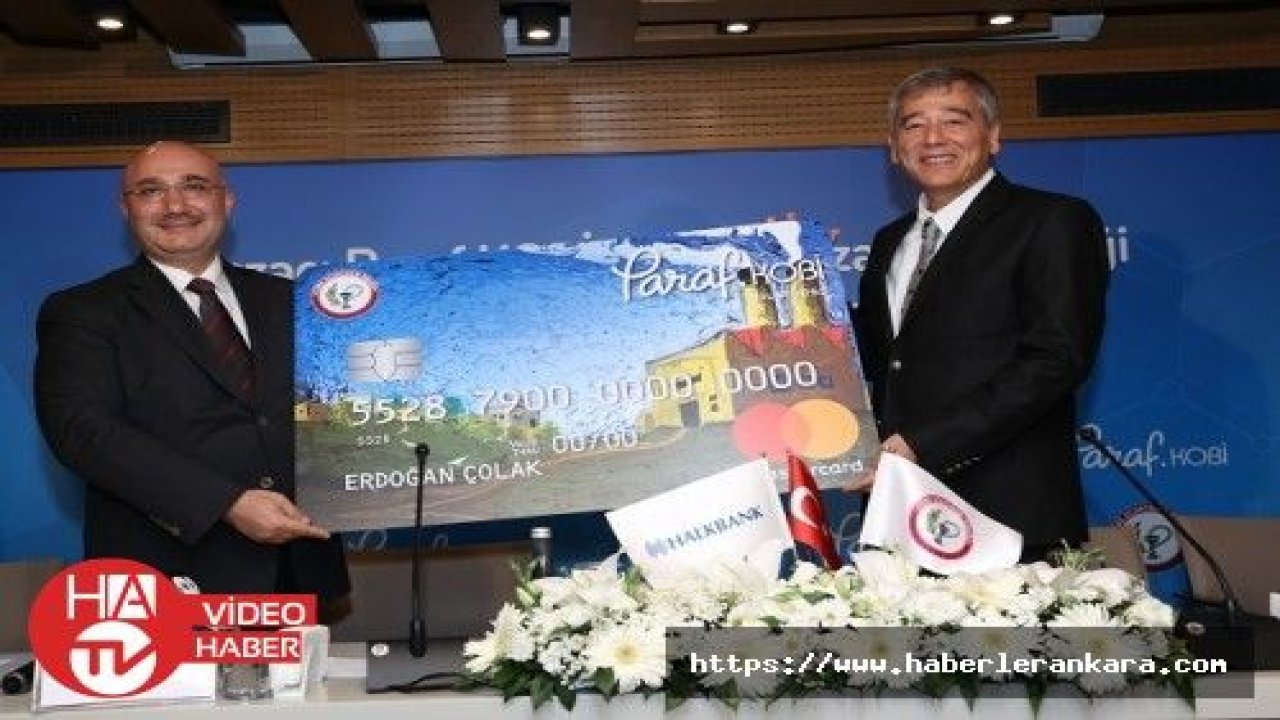 Halkbank'tan Eczacılara KOBİ kredi kartı ve destek paketi