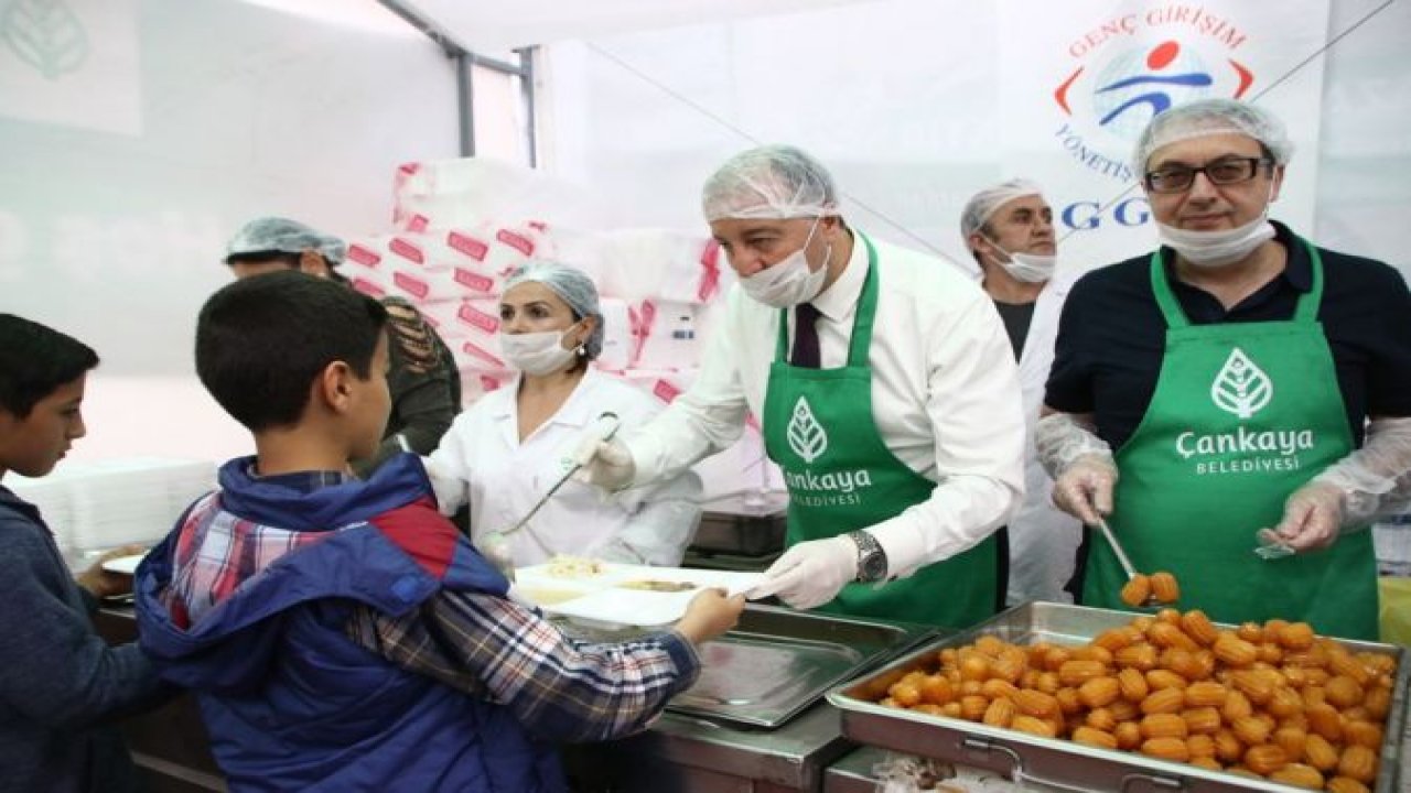 Genç Girişimciler “Hayır” İçin Bağışta Bulundu