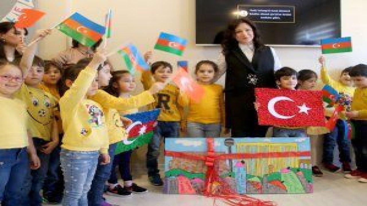 Azerbaycan Ankara Büyükelçisi Hazar İbrahim’in eşi Zümrüt İbrahim, Ata Gündüz Bakımevi’ni ziyaret etti