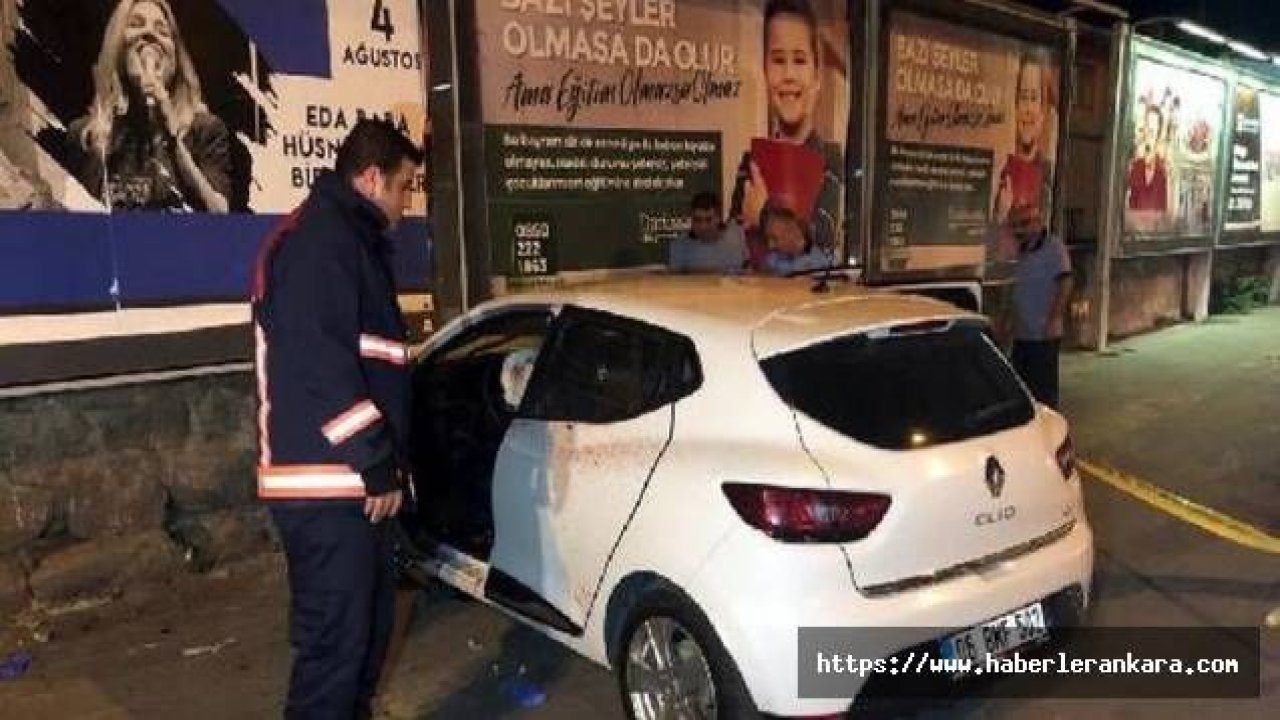 Silahlı saldırıdan kaçarken, otomobiliyle duvara çarptı