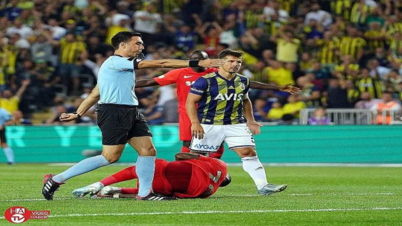 Emre Belözoğlu bin 542 gün sonra yeniden Fenerbahçe formasıyla