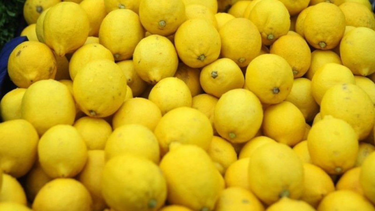 İstanbul’da Ekim’de erkek kazağı zamlandı, limonun fiyatı düştü