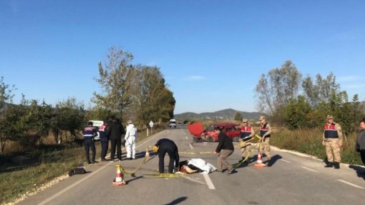 Servis aracı ile otomobil çarpıştı: 1 ölü, 9 yaralı