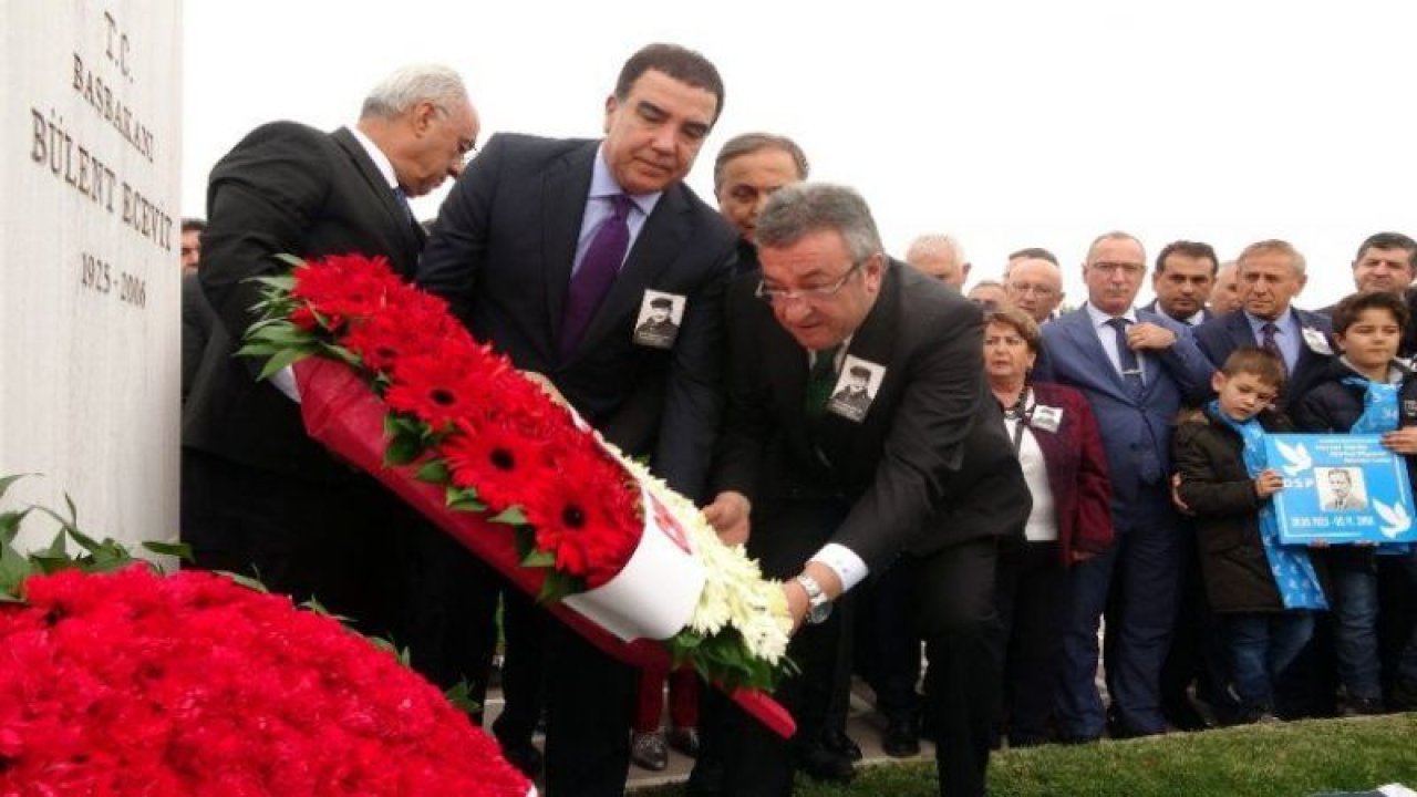 Bülent Ecevit vefatının 13'üncü yılında İzmir'de anıldı