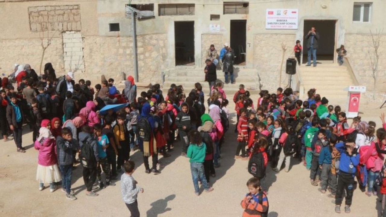 İdlib’e Suriyeli çocuklar için yeni okul