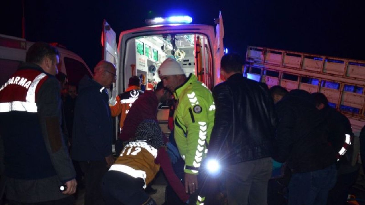 Muş'ta feci trafik kazası: 2 ölü, 3 yaralı