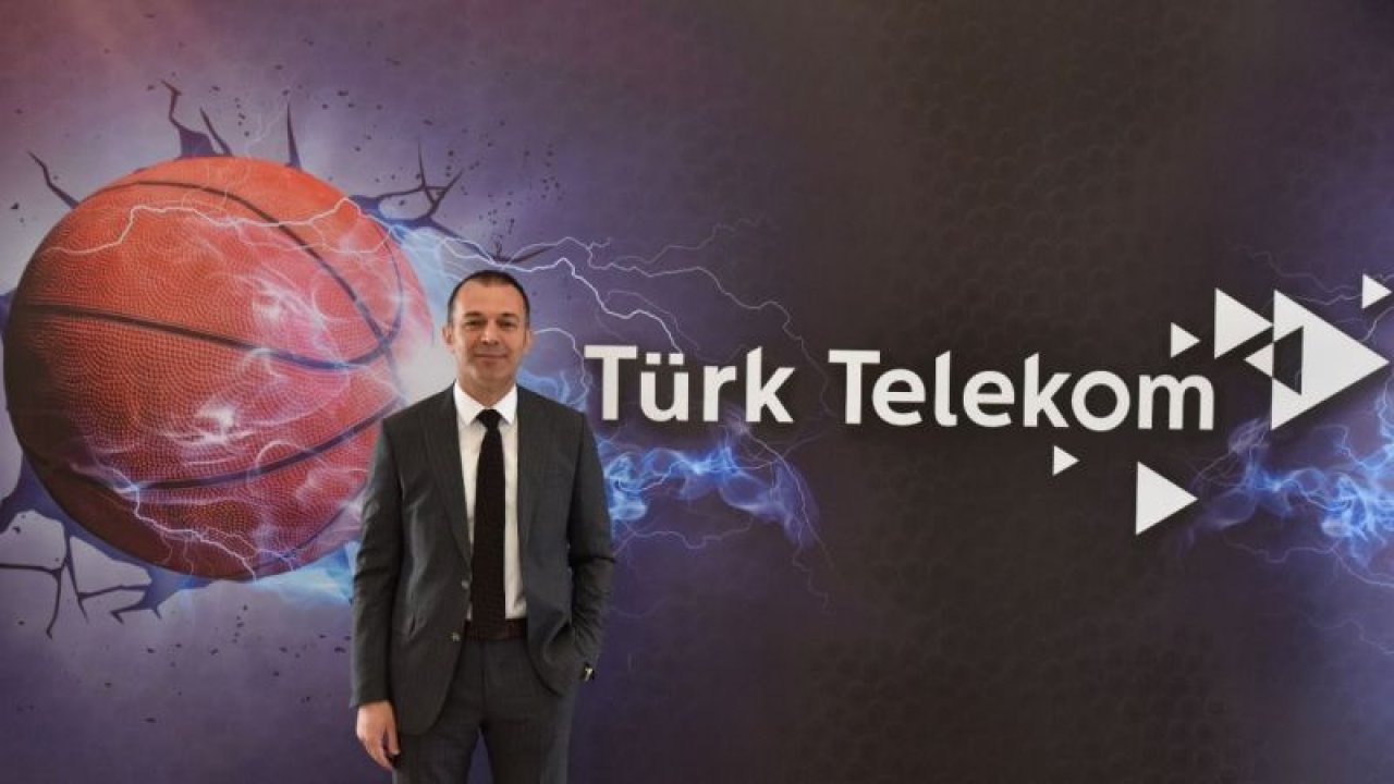 Türk Telekom Basketbol Takımından her seyirciye bir fidan