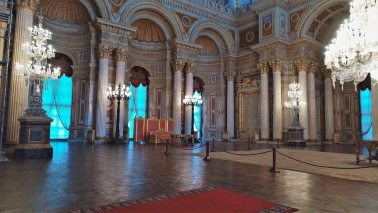 10 Kasım’da Dolmabahçe Sarayı’nda Ziyaretçi Rekoru Kırıldı