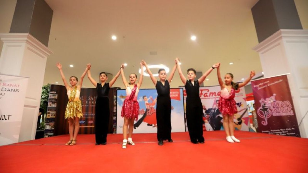 Minikler, Bilkent Center’da dans ediyor