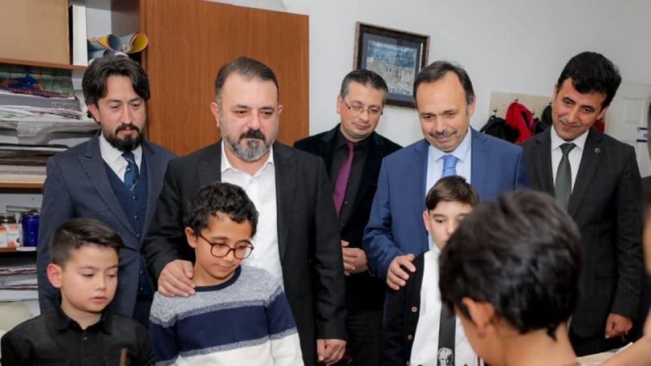Başkan Ercan, çocuklarla çocuk oldu