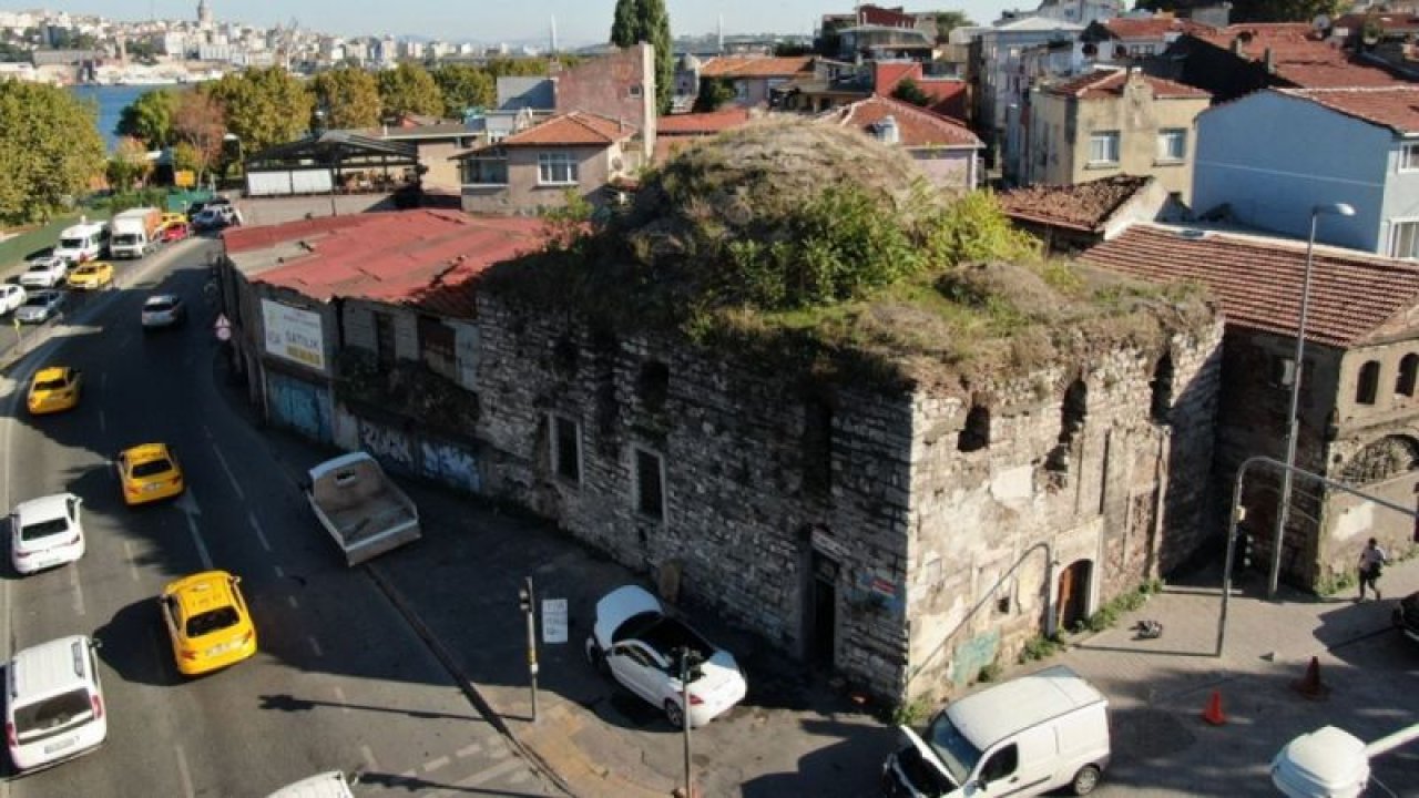 Mimar Sinan’ın tarihi ayakapı hamamı satılıyor
