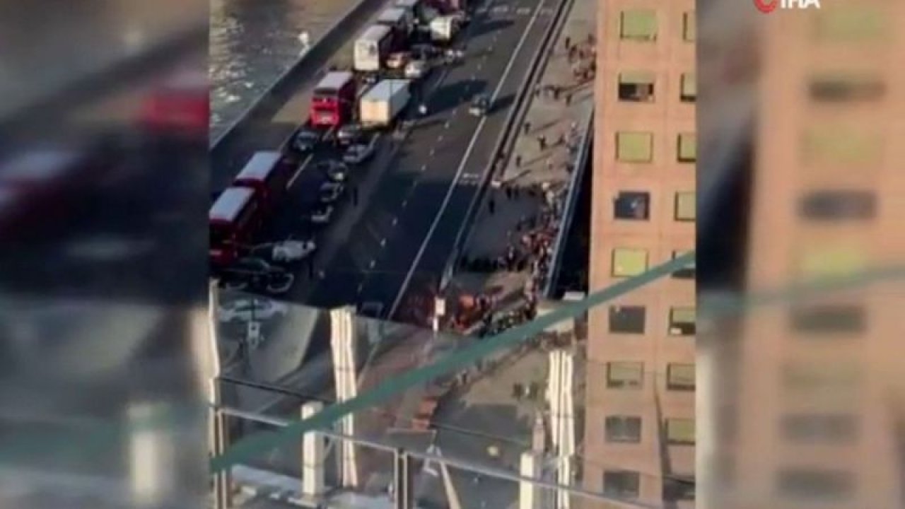 İngiltere’de silah sesleri duyulması üzerine Londra Köprüsü trafiğe kapatıldı