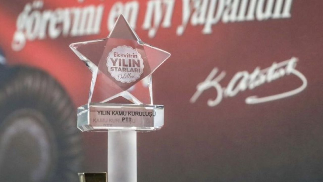 Yılın kamu kuruluşu ödülü PTT'nin