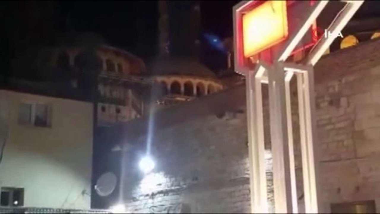 Taksim Meydanı’nda cami inşaatında’ki yangın korkuttu