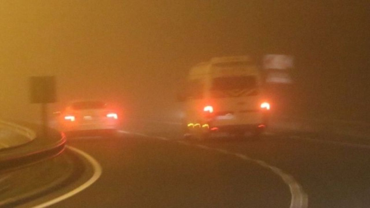 Etkili olan yoğun sis bulutu sürücülere zor anlar yaşattı