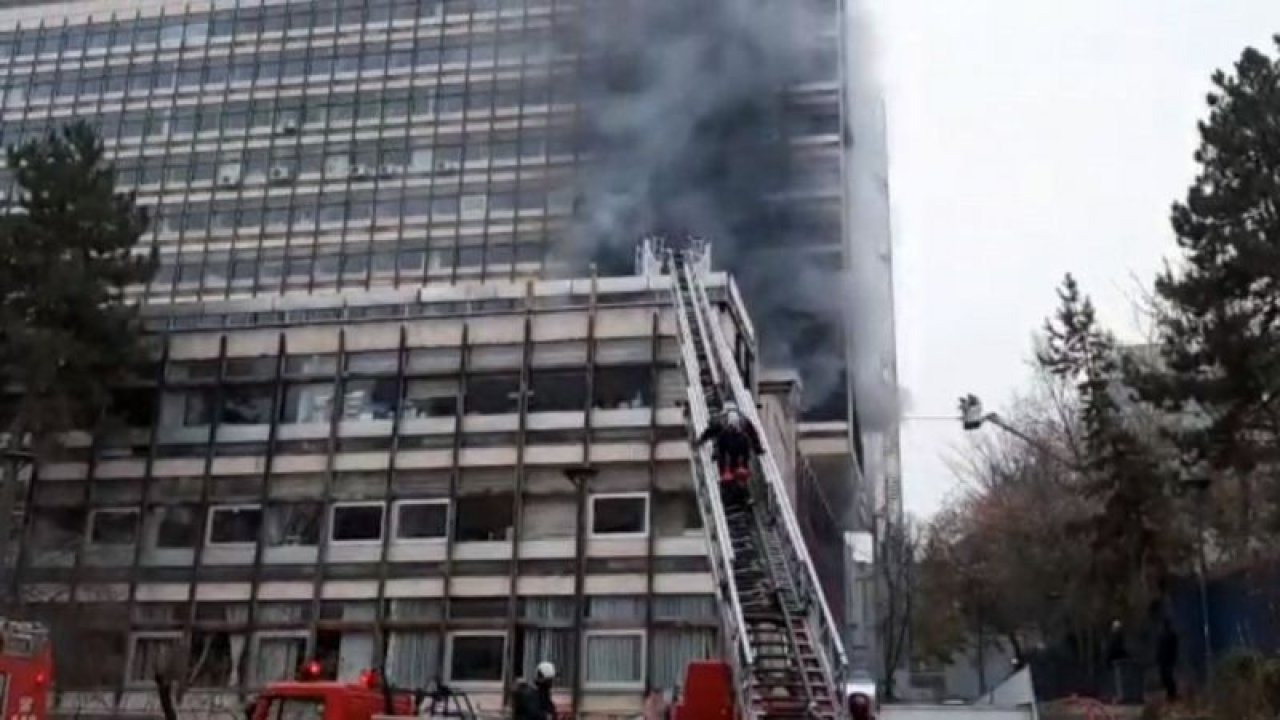 DSİ Genel Müdürlüğü binasındaki yangın söndürüldü