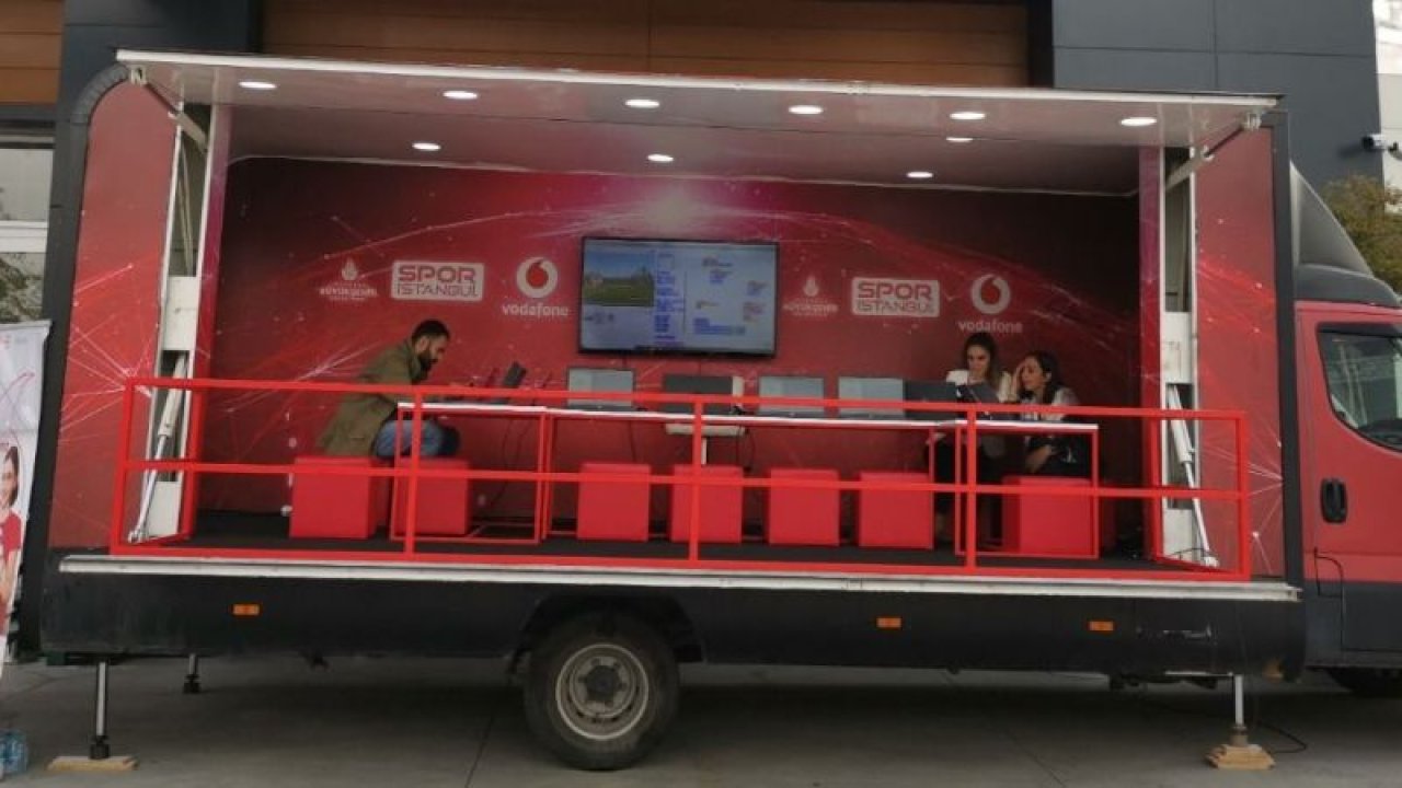 ​Vodafone kodlama minibüsü, 11 Ocak’ta İstanbul turuna çıkıyor