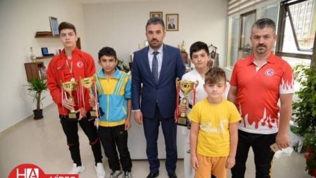 Şampiyonlardan Başkan Ertuğrul Çetin’e ziyaret