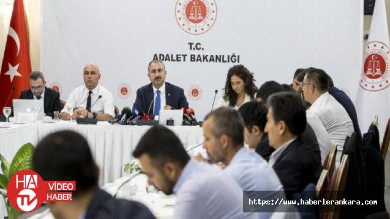 Adalet Bakanı Gül, yargı muhabirleriyle buluştu