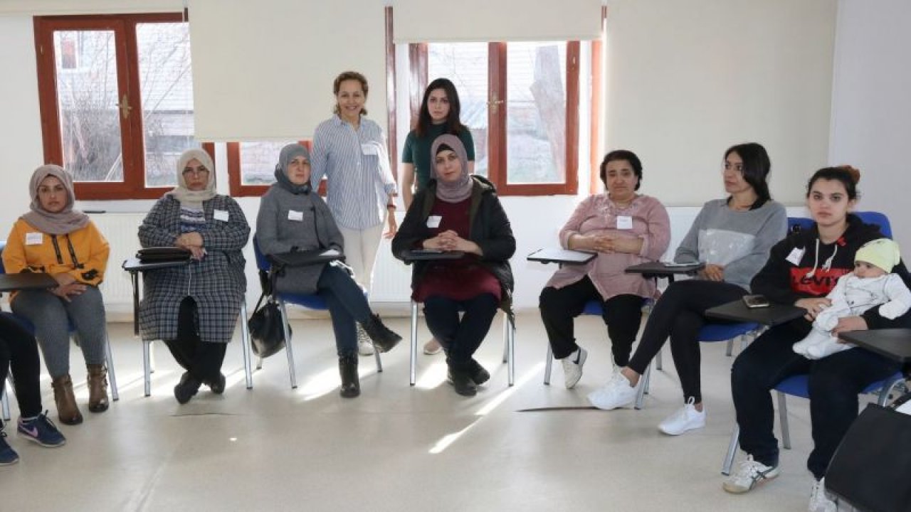 Mülteci Kadınlara Eğitim Desteği