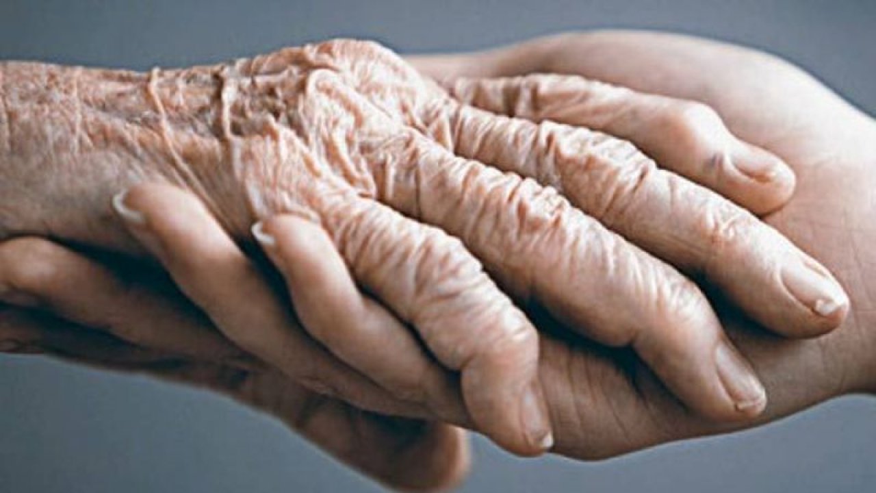 102 Yaşındaki Hasta Koronavirüsü Yendi