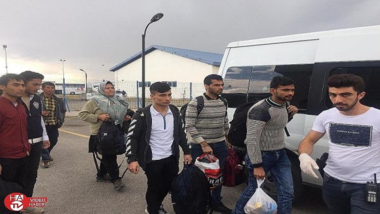İstanbul’a gitmek isteyen 15 Afgan göçmen yakalandı