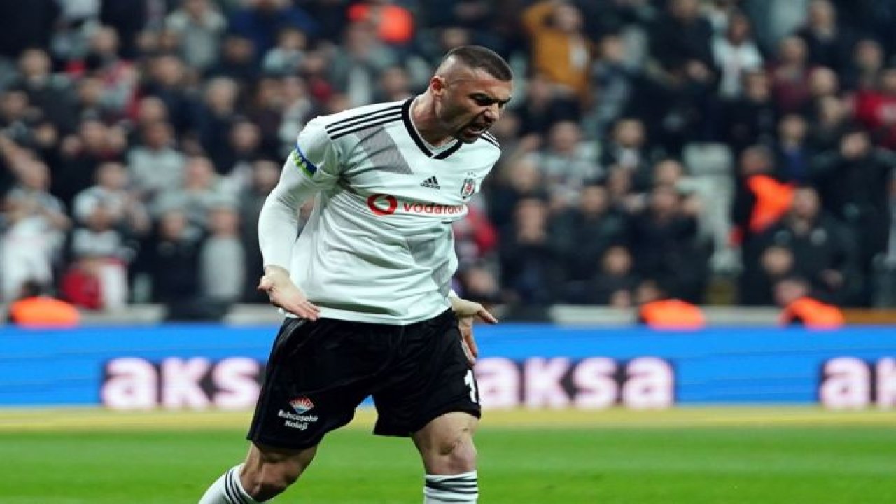 Burak Yılmaz’dan maaş indirimi haberlerine sert çıkış