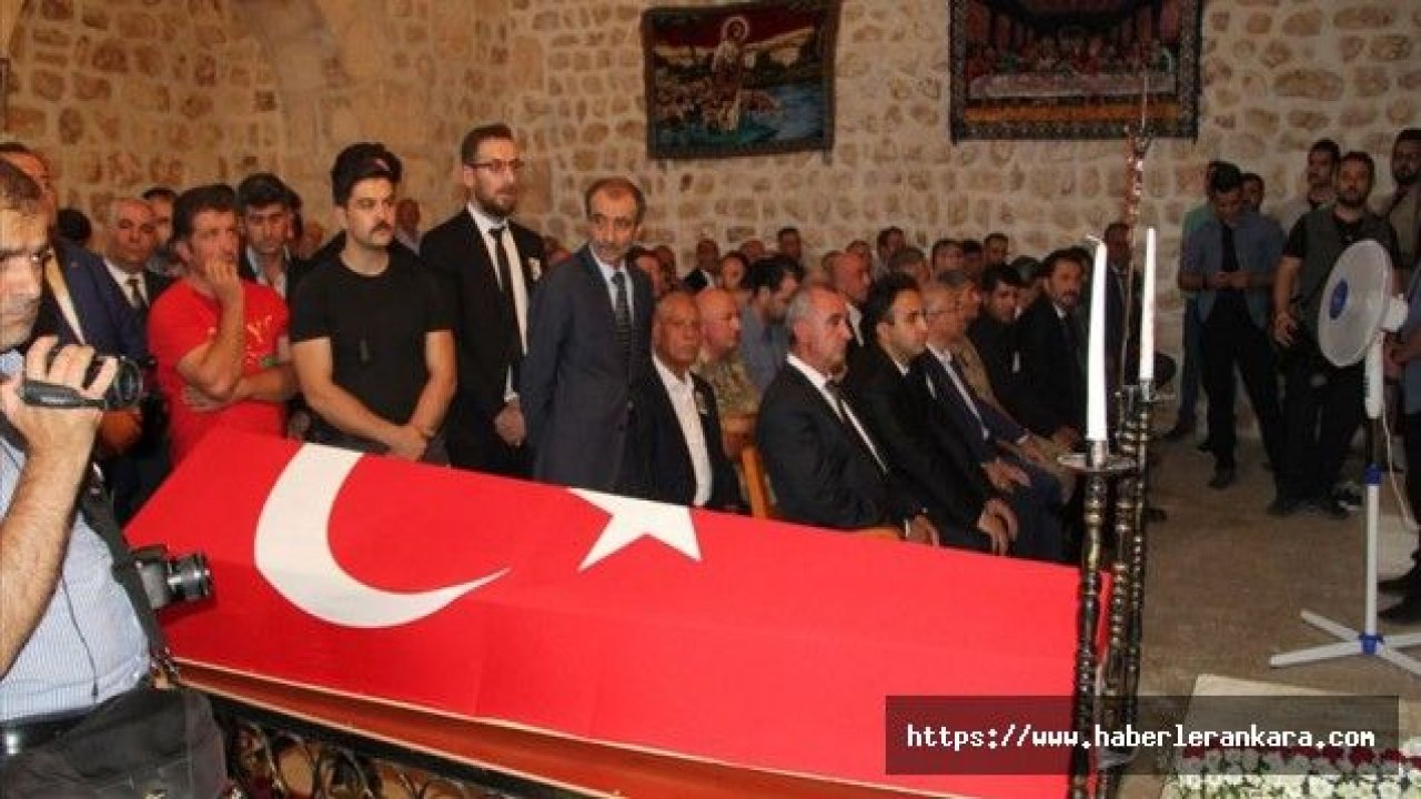 PKK'lı teröristlerce katledilen Süryani için kilisede tören