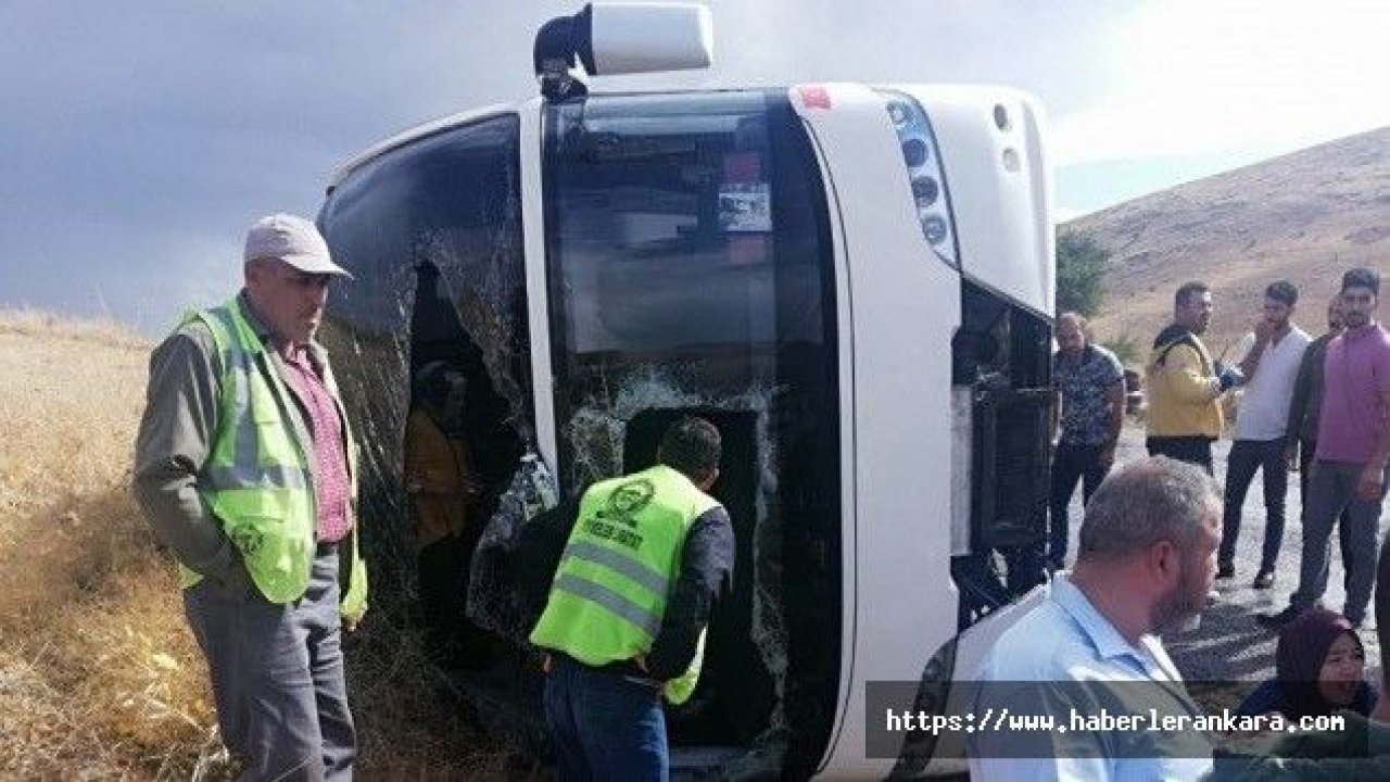 Afyonkarahisar’da tur otobüsü devrildi: 1 ölü, 4’ü ağır 29 yaralı