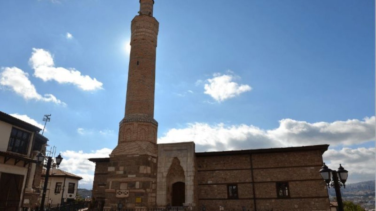 Beyaz bölgelerde bulunan camiler yeniden açılıyor