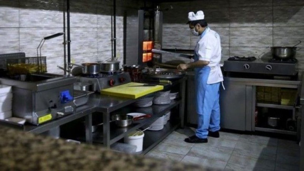 Ankara'da Yemek firmaları, kısıtlı günlerde siparişleri yetiştirme telaşında