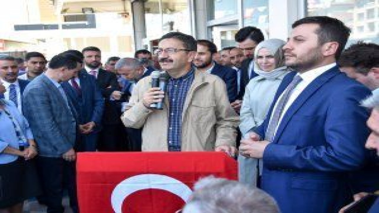 Veysel Tiryaki, AK Parti Ankara Milletvekili Adayı Orhan Yeğin’in seçim ofisinin açılışına katıldı