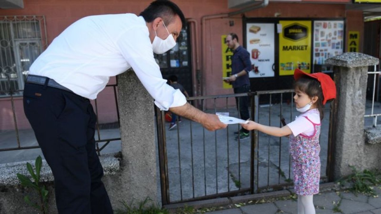 Ankara Altındağ Belediyesi 500 bin ücretsiz maske dağıttı