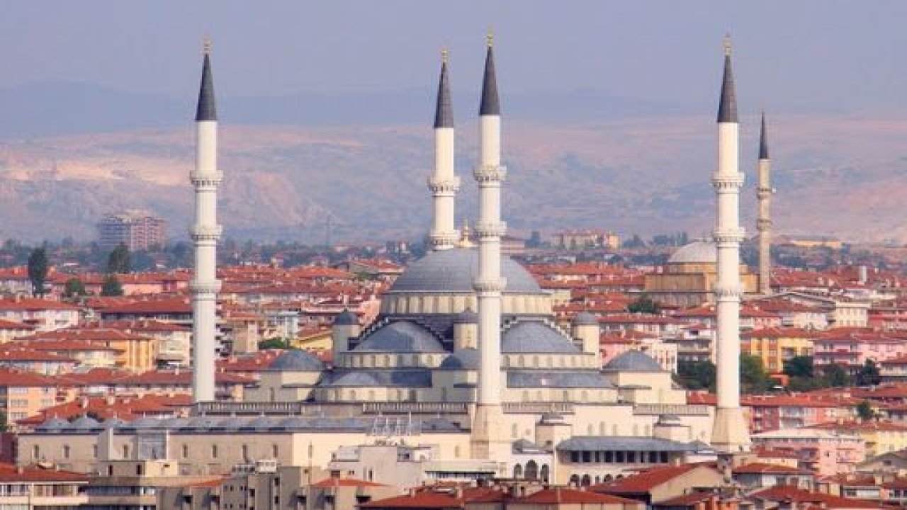 Ankara'nın asırlara meydan okuyan ibadethaneleri