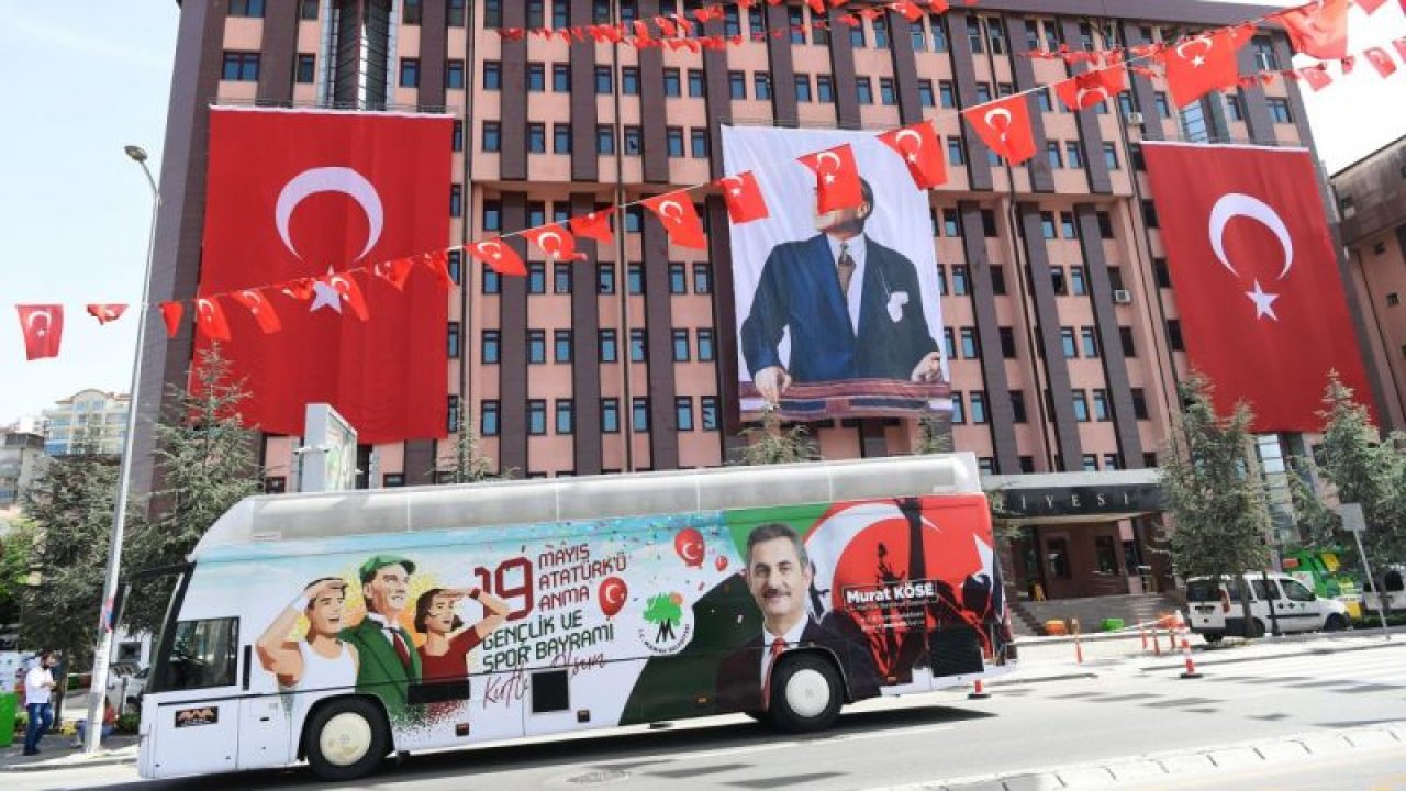 Ankara Mamak’ta 19 Mayıs otobüsü gençler için dolaştı