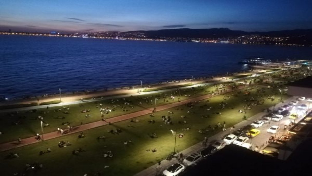 İzmirliler Kordon’a akın etti, kalabalık korkuttu - Video Haber