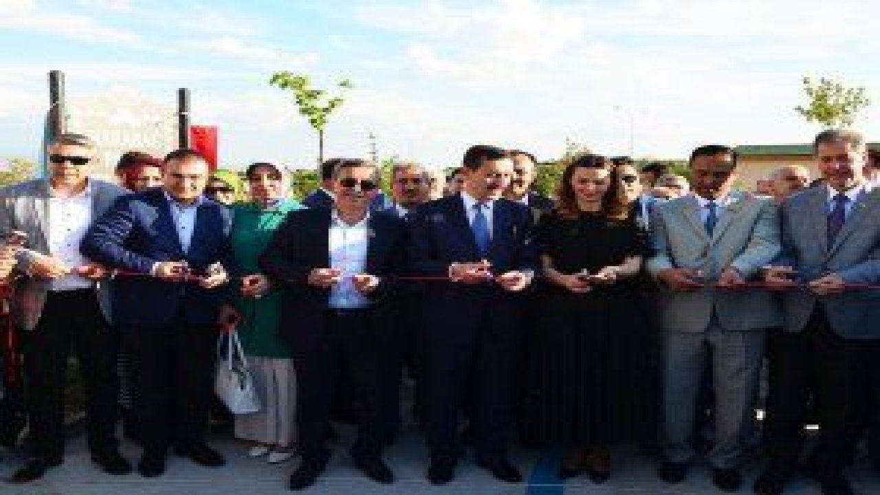 Pursaklar Karabağ Parkı; Türk, Kerkük ve Azeri Milletvekillerinin katılımı ile hizmete açıldı