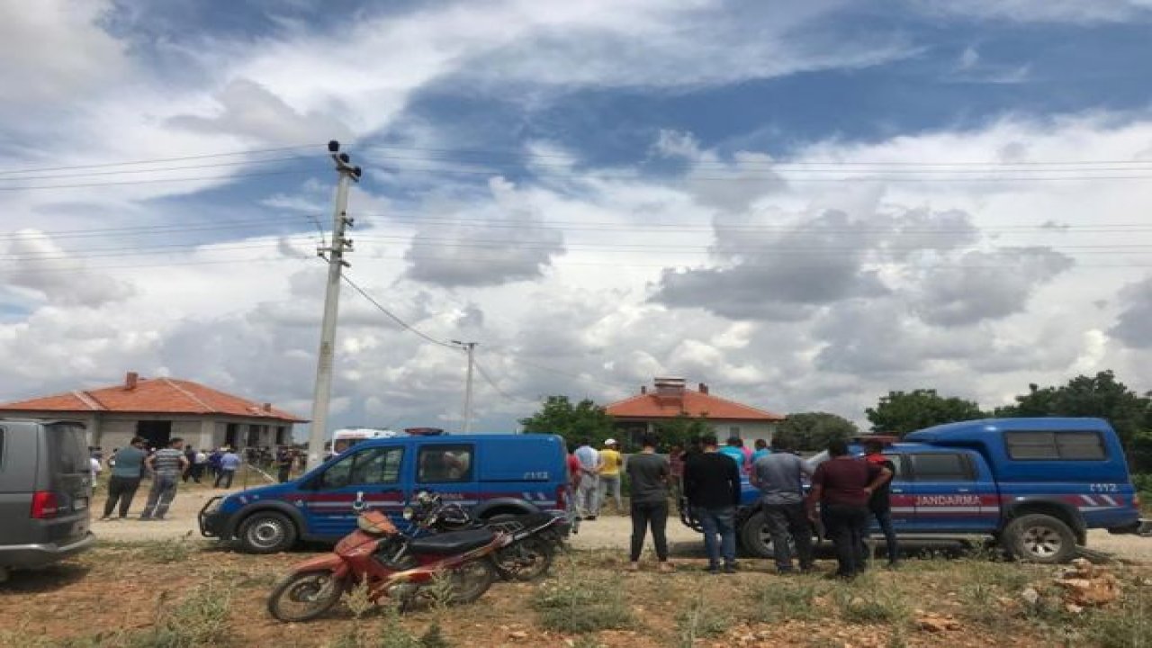 Aile katlimaı! Eşini ve iki çocuğunu vurduktan sonra intihar etti