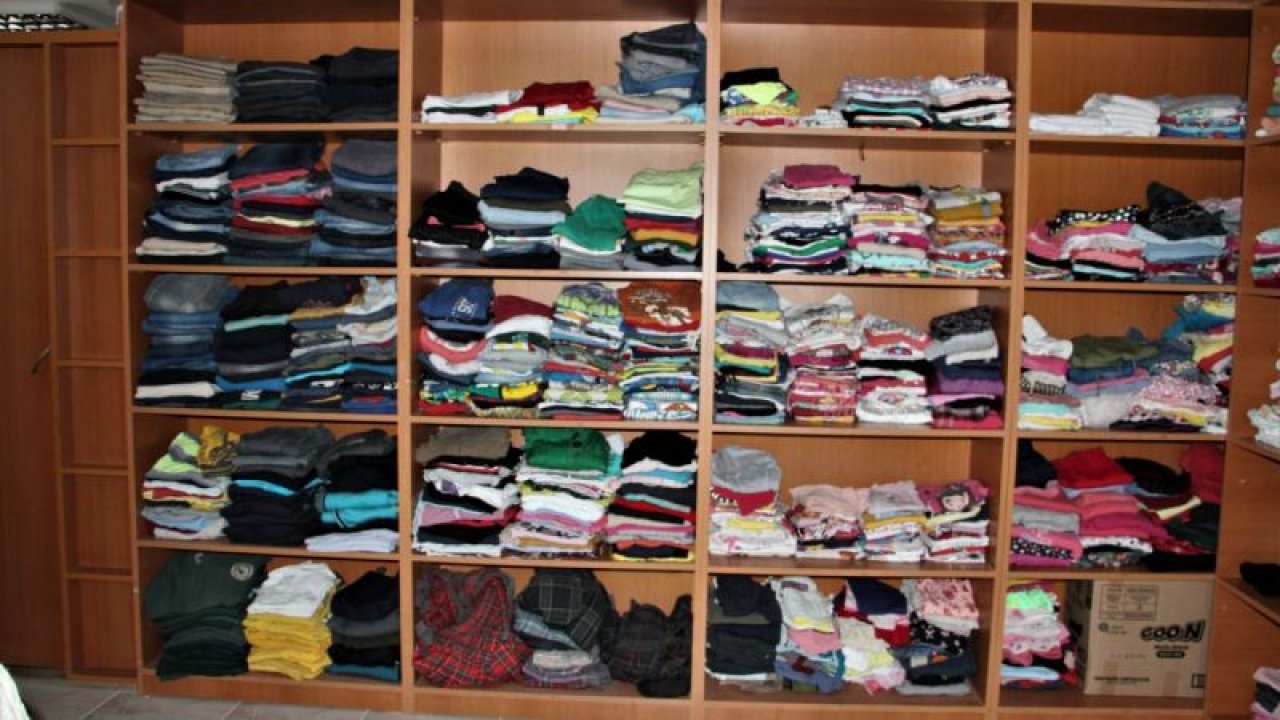 Beypazarı Belediyesi'nin çalışmaları sürüyor! Ücretsiz eşya ve giysi yardımı devam ediyor