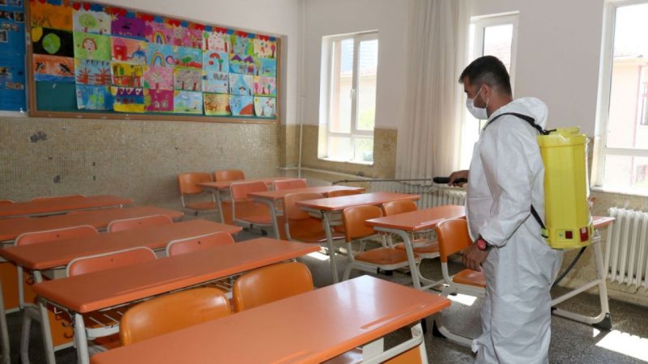 Çankaya Belediyesi 144 okulda dezenfeksiyon çalışması yaptı