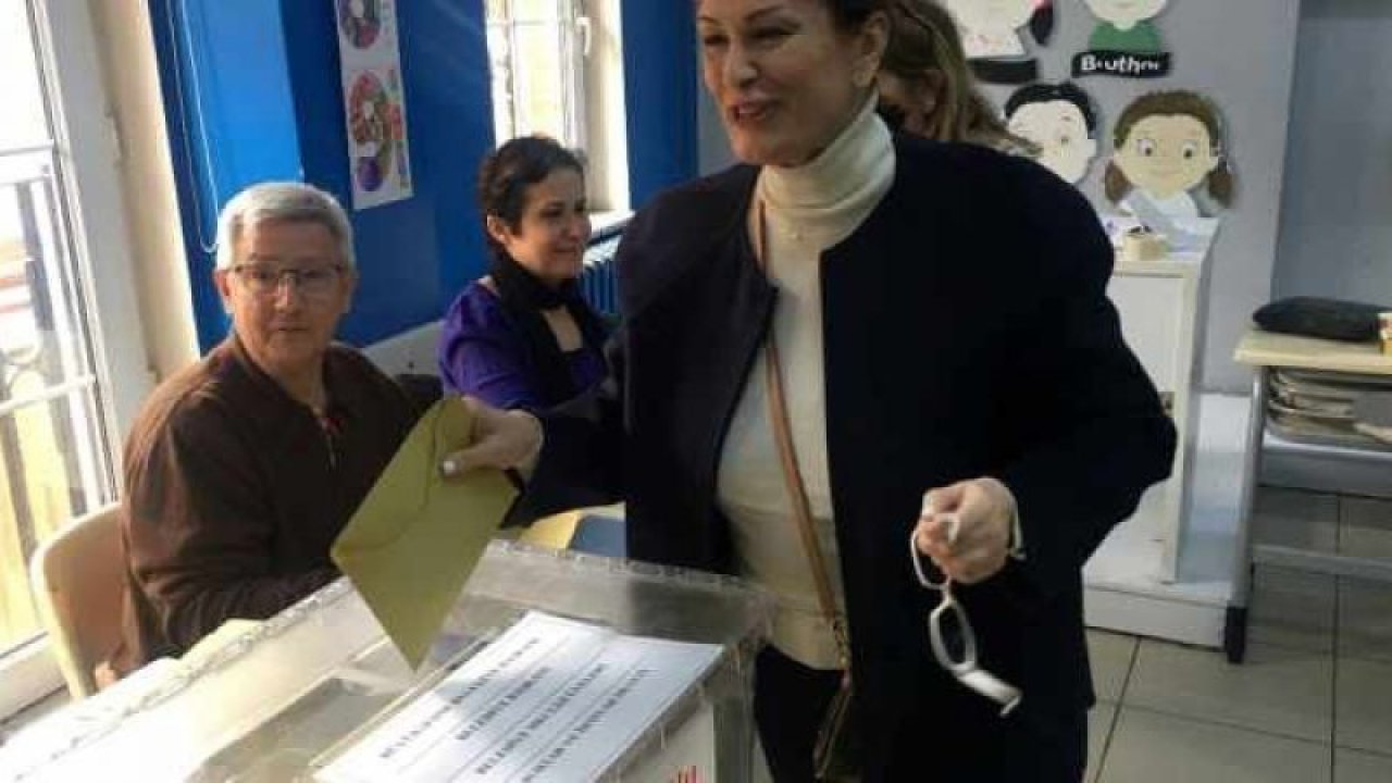 Yeşilçam’ın ünlü ismi seçimini yaptı