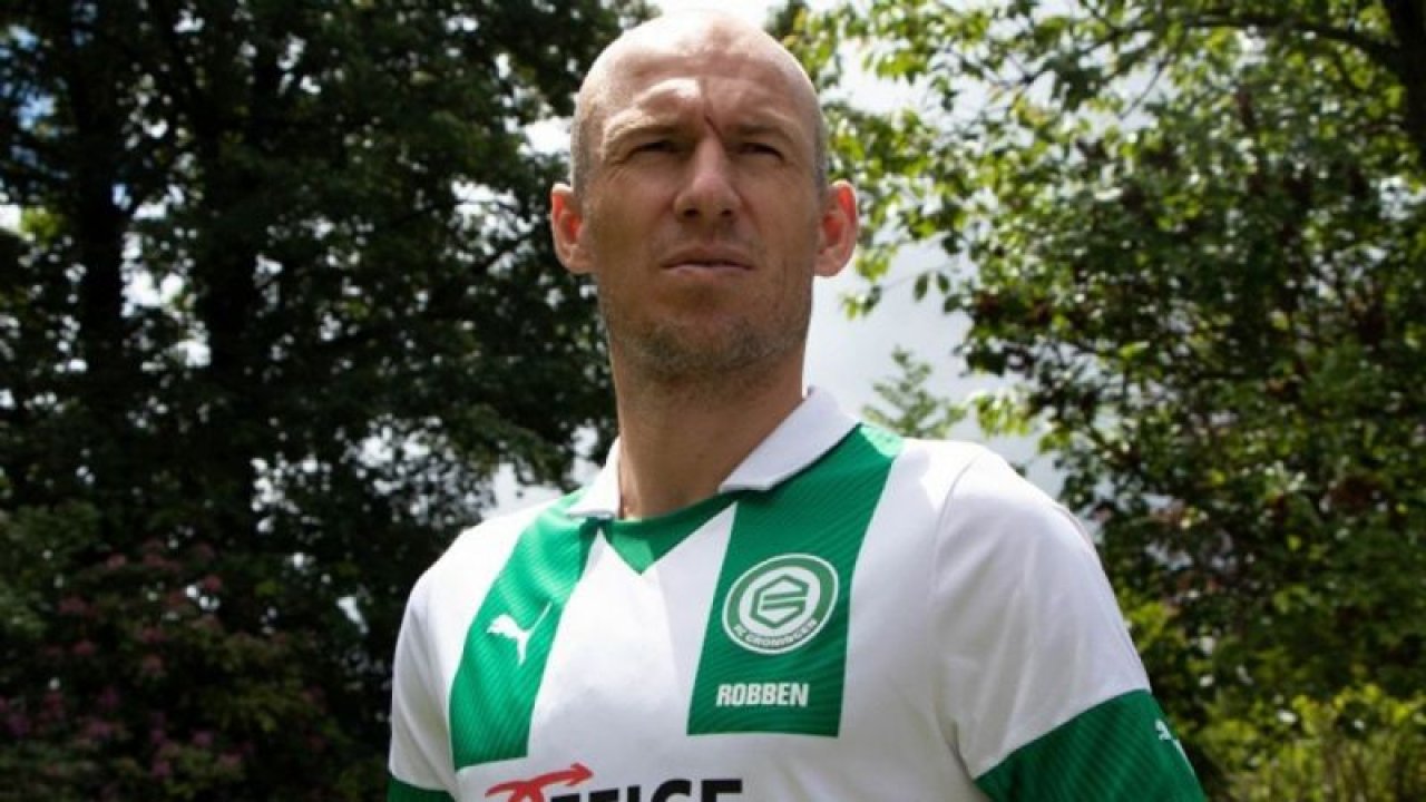 Arjen Robben Groningen ile futbola geri döndü