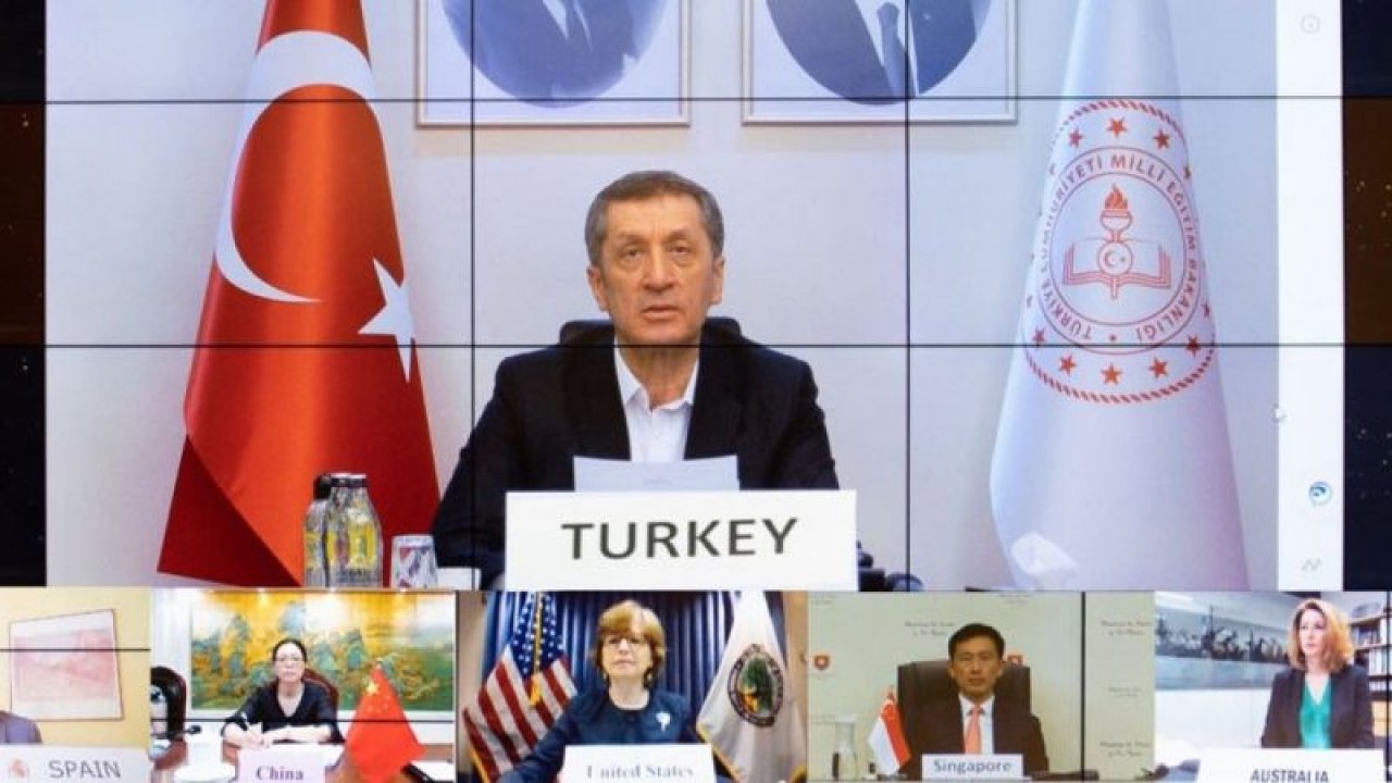 Bakan Selçuk, Türkiye’nin Kovid-19 tecrübelerini G20 ülkelerine anlattı