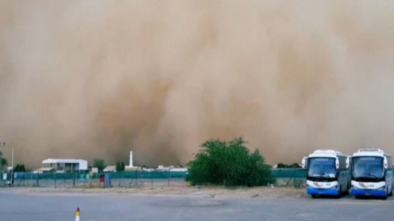 Umman’ı büyük bir kum fırtınası vurdu - Video Haber