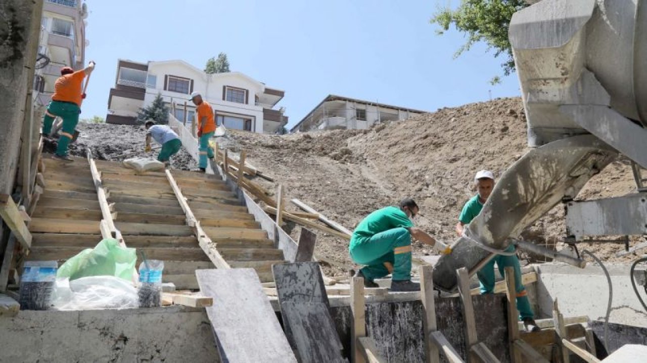 Çankaya merdivenli yol yapım çalışmalarına devam ediyor - Ankara