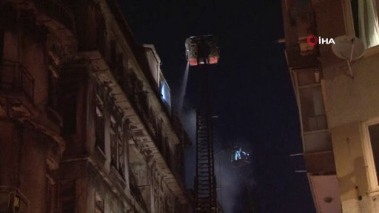 Şişli’de 3 binanın çatısı yandı! Yangınla ilgili inceleme başlatıldı - Video Haber
