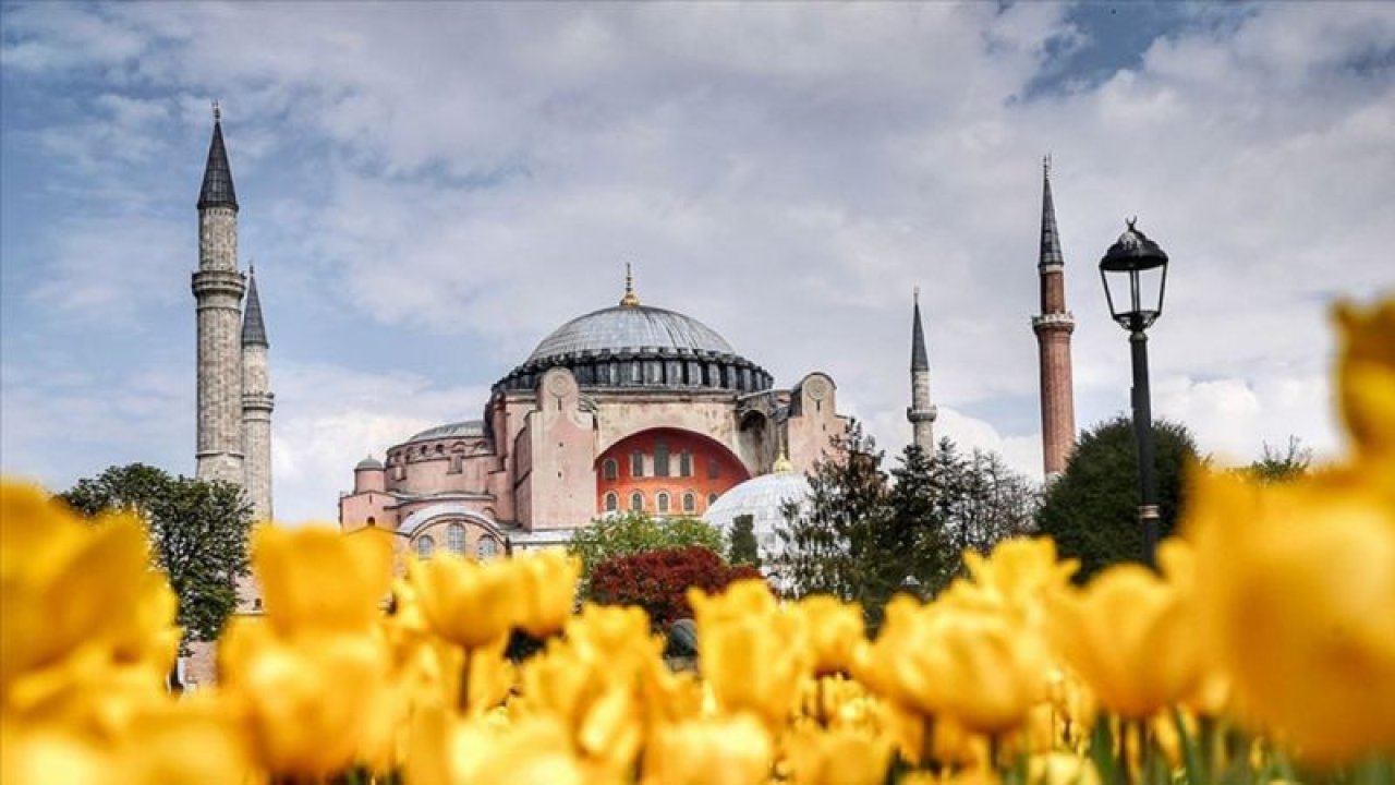 Diyanet İşleri Başkanı Erbaş’tan Ayasofya paylaşımı