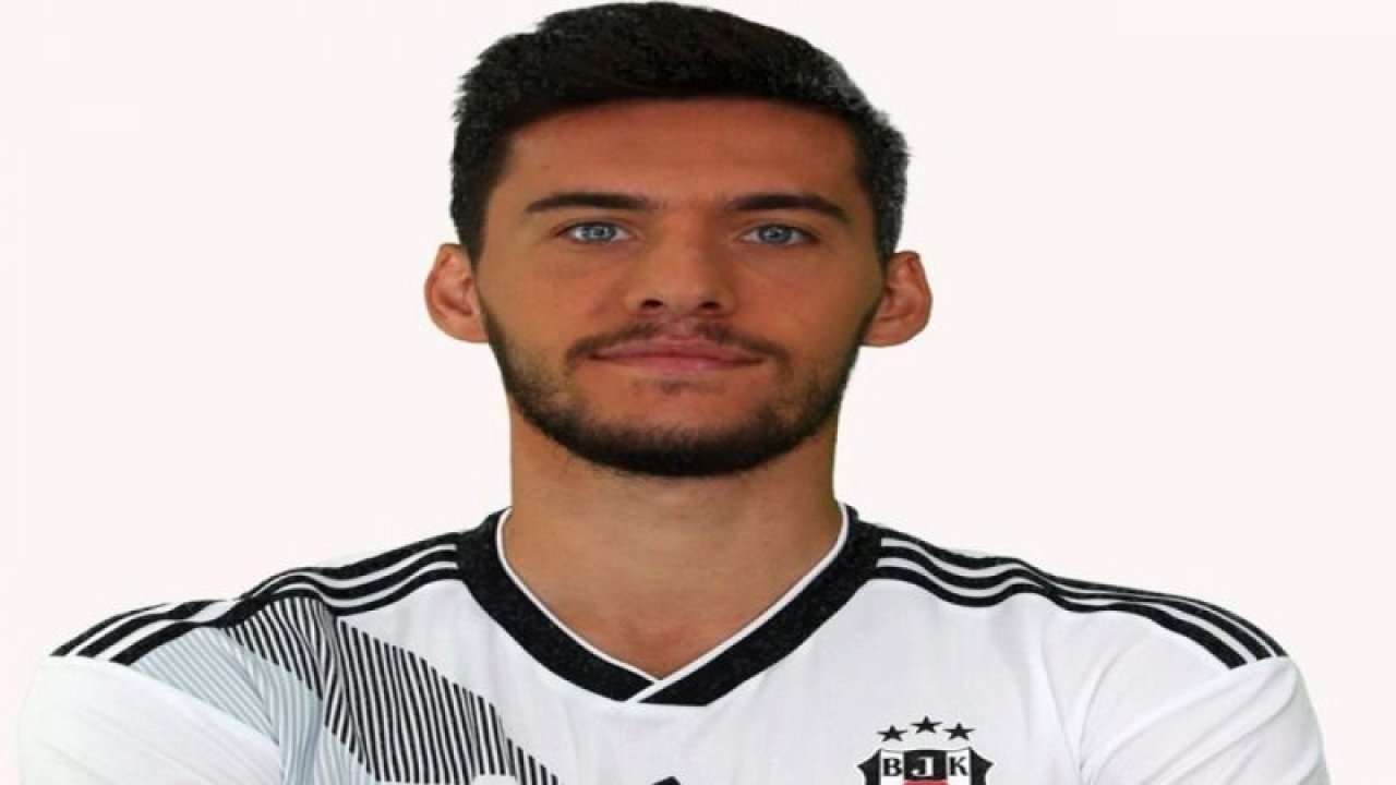 Beşiktaşlı futbolcu Umut Nayir, korona test sonucunun negatif olduğunu açıklandı